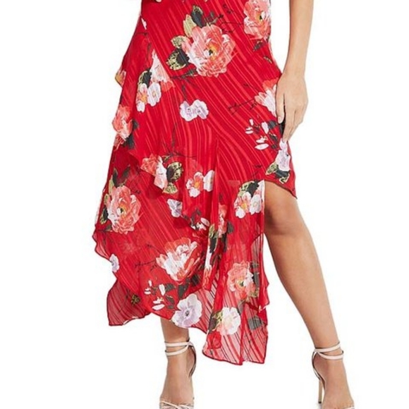 Red Floral Guess Skirt - Picture 5 of 6